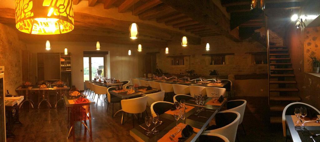 Domaine De Noyer Bed & Breakfast Saint-Christophe-en-Brionnais Dış mekan fotoğraf